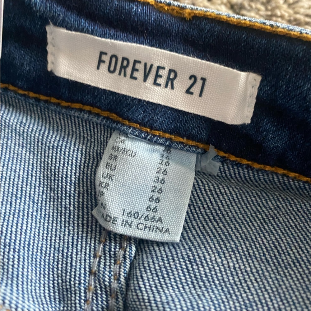 Forever 21 Westwood Distressed Mom Jeans